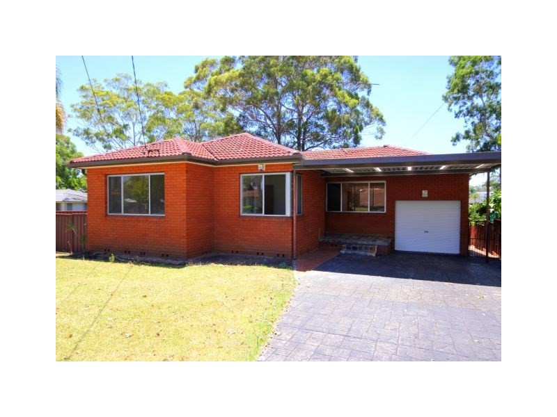 40 Amaroo Avenue, Georges Hall NSW 2198