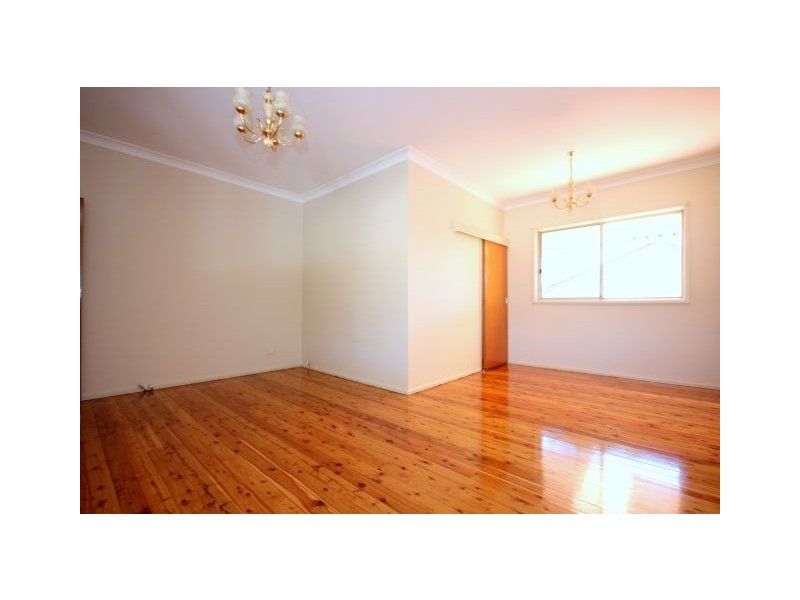 40 Amaroo Avenue, Georges Hall NSW 2198