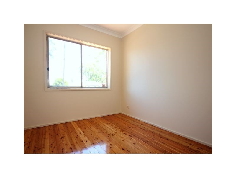 40 Amaroo Avenue, Georges Hall NSW 2198