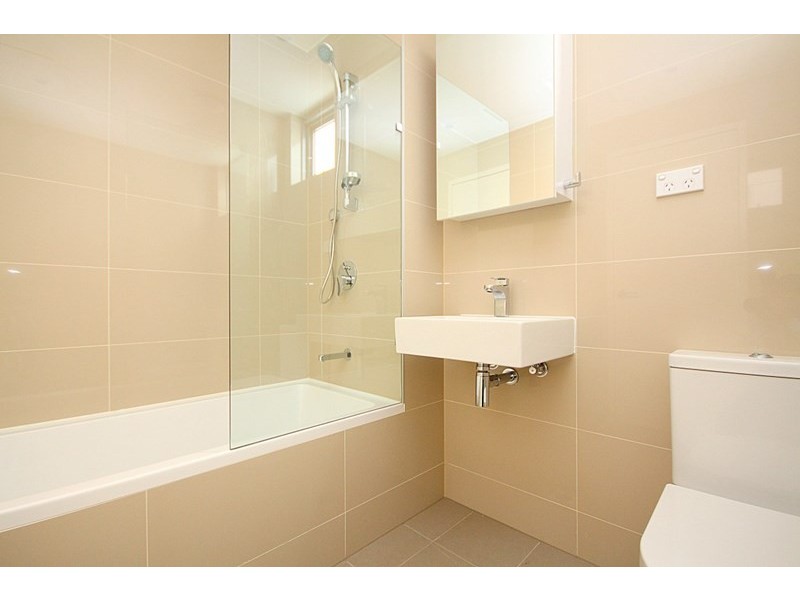 A202/2 Rowe Drive, Potts Hill NSW 2143