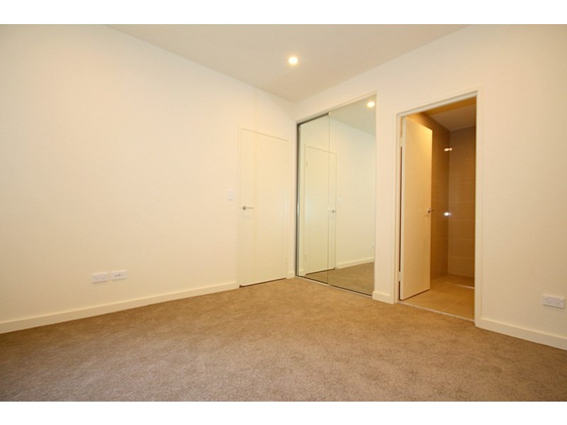 A202/2 Rowe Drive, Potts Hill NSW 2143