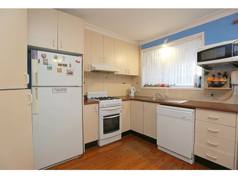 128 Rex Road, Georges Hall NSW 2198