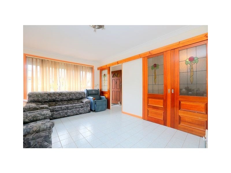 50 Jacaranda Drive, Georges Hall NSW 2198