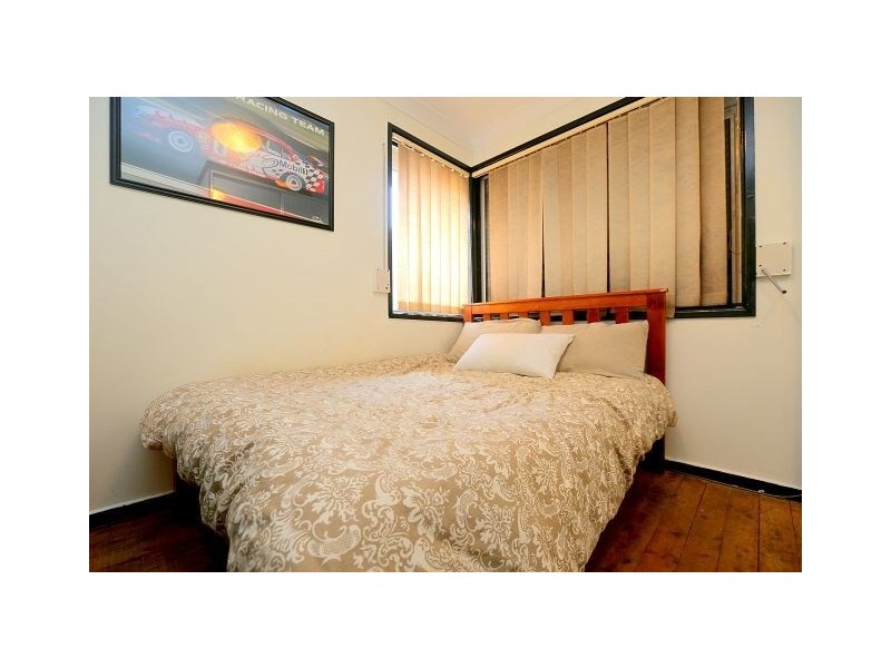 50 Jacaranda Drive, Georges Hall NSW 2198