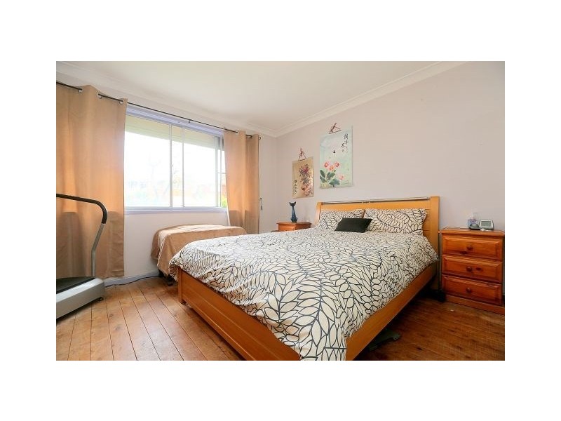 50 Jacaranda Drive, Georges Hall NSW 2198