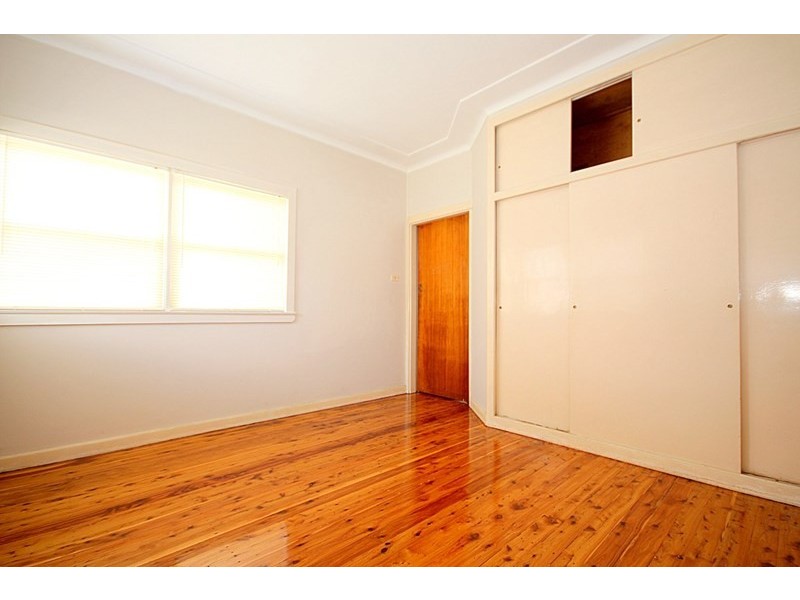 11 Lambert Street, Yagoona NSW 2199