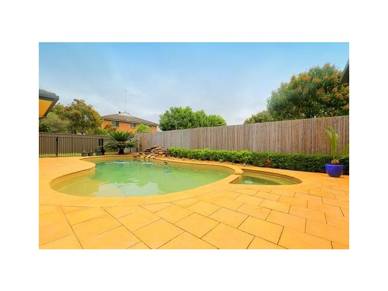 9A Endeavour Road, Georges Hall NSW 2198