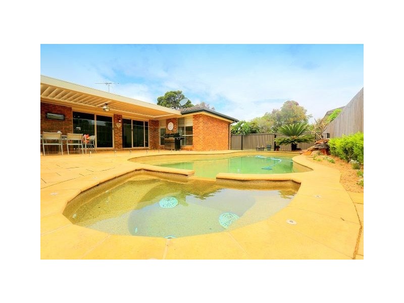 9A Endeavour Road, Georges Hall NSW 2198