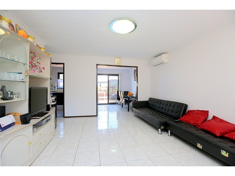 10/32A Olive Street, Condell Park NSW 2200