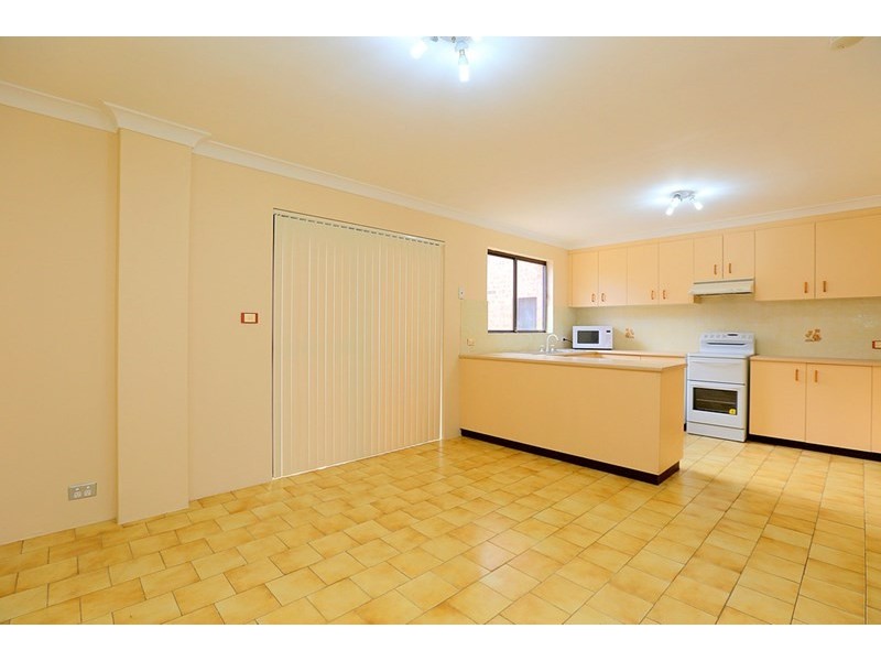 6/184 Birdwood Road, Georges Hall NSW 2198