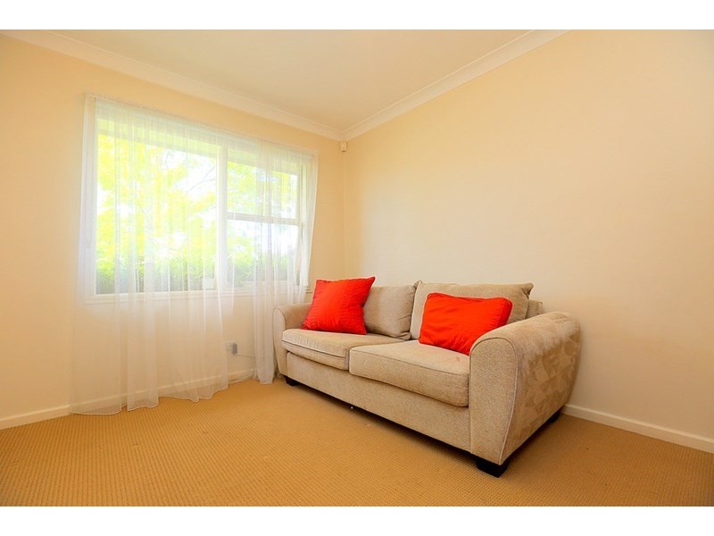 17 Amaroo Avenue, Georges Hall NSW 2198