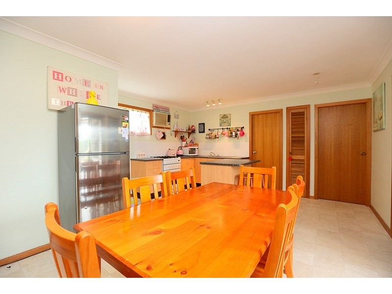 6 Vista Crescent, Chester Hill NSW 2162