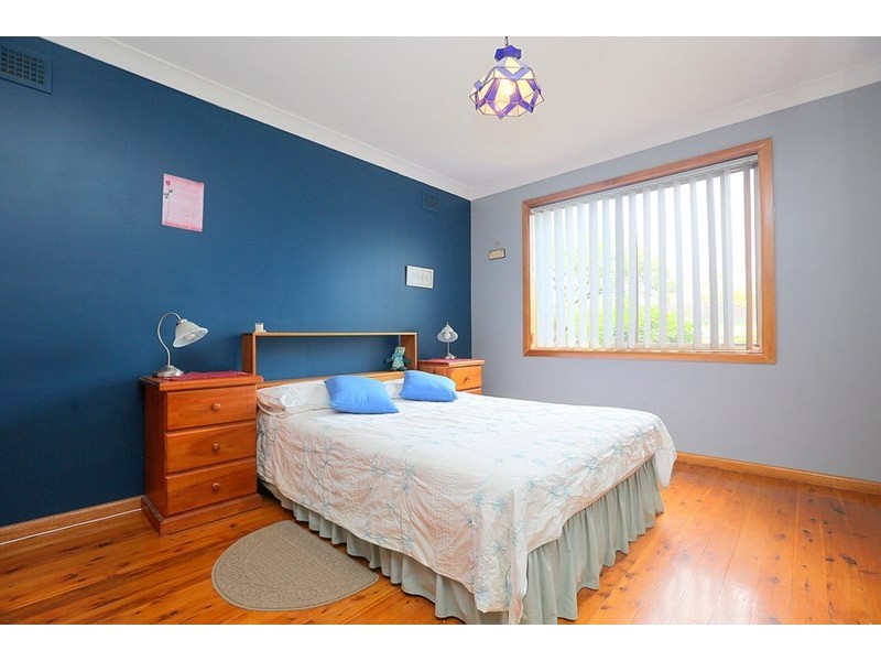 6 Vista Crescent, Chester Hill NSW 2162