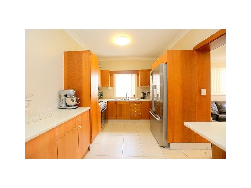 213 Noble Avenue, Greenacre NSW 2190