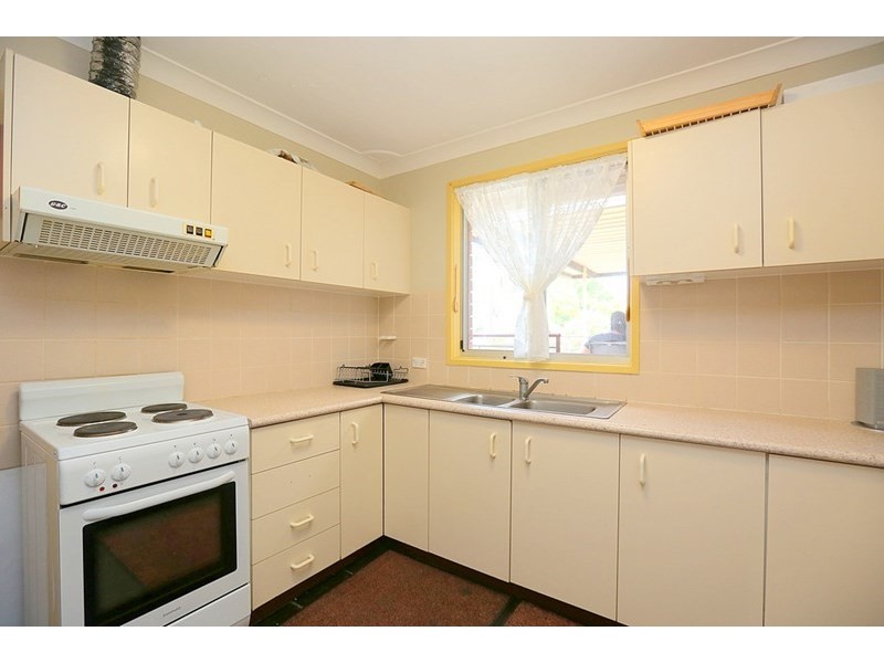 66 Jacaranda Drive, Georges Hall NSW 2198