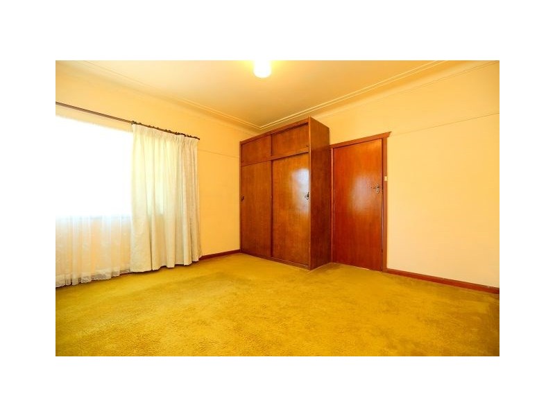 8 Stevens Street, Panania NSW 2213