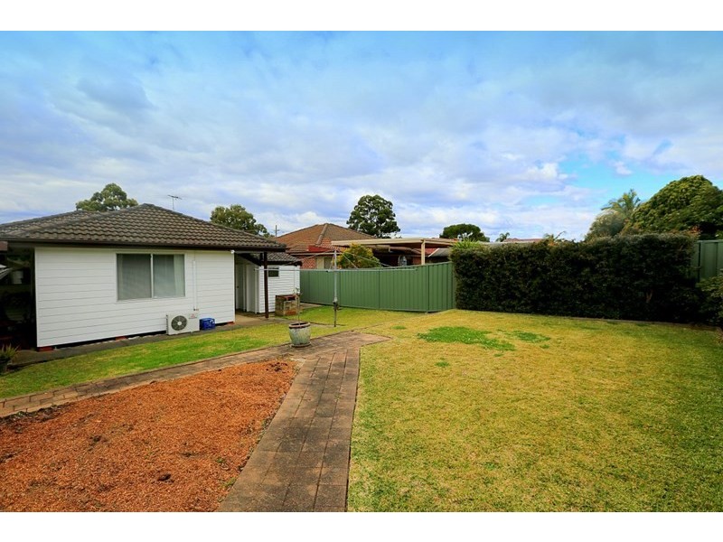 12 Newland Avenue, Milperra NSW 2214