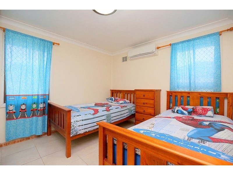 6 Carroll Street, Warwick Farm NSW 2170