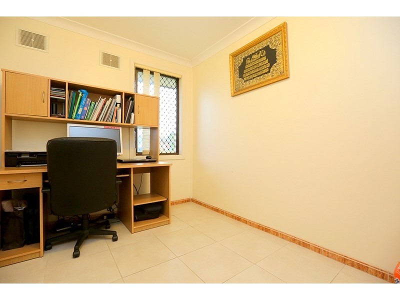 6 Carroll Street, Warwick Farm NSW 2170