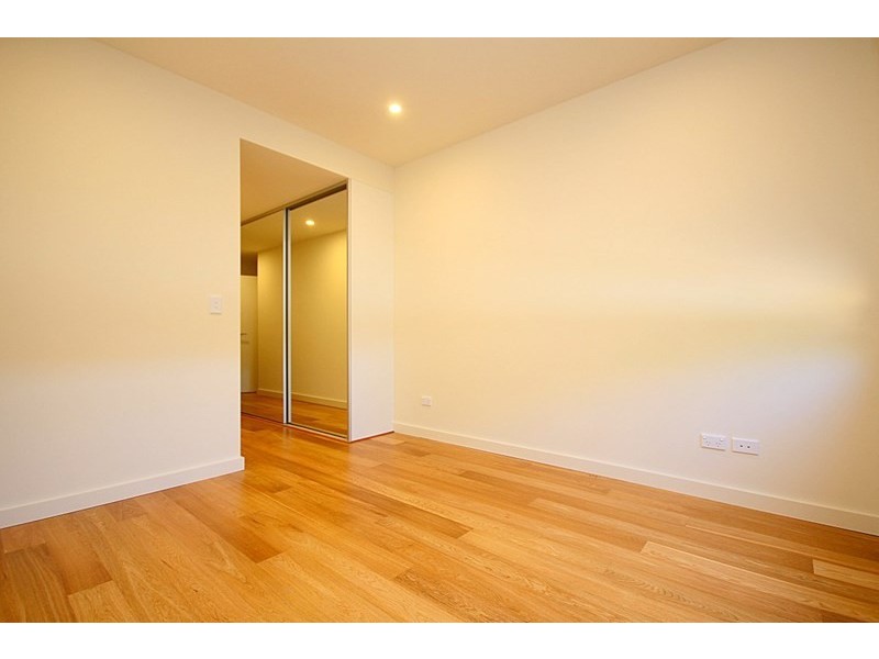 A103/2 Rowe Drive, Potts Hill NSW 2143