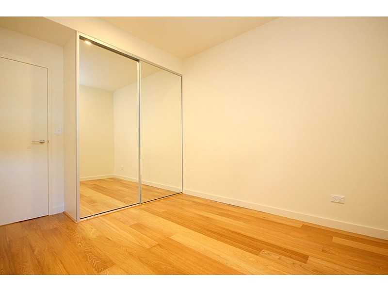 A103/2 Rowe Drive, Potts Hill NSW 2143