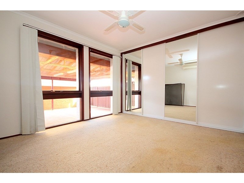 6 Universal Avenue, Georges Hall NSW 2198