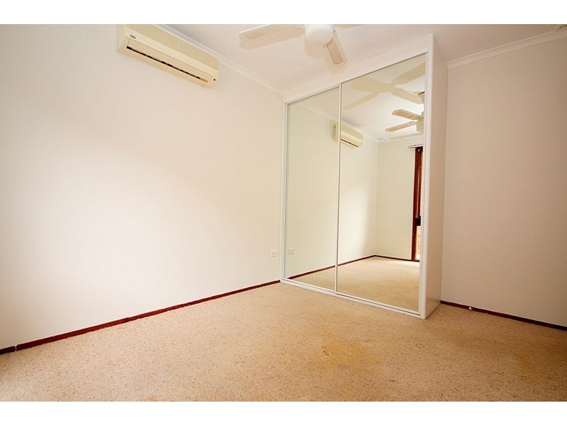 6 Universal Avenue, Georges Hall NSW 2198