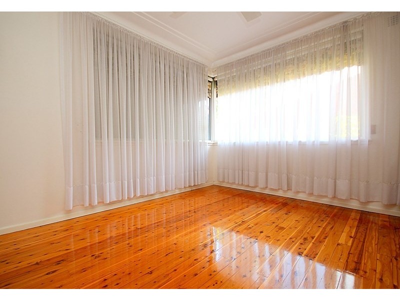 3 Wren Street, Condell Park NSW 2200