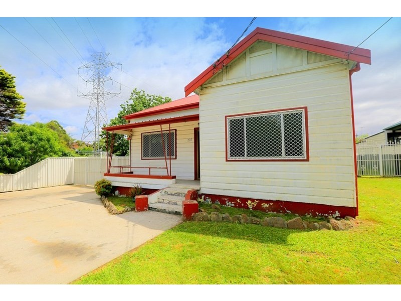 207 Wattle Street, Bankstown NSW 2200