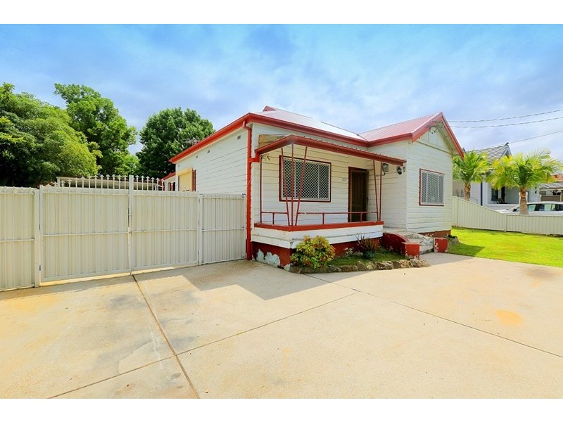 207 Wattle Street, Bankstown NSW 2200