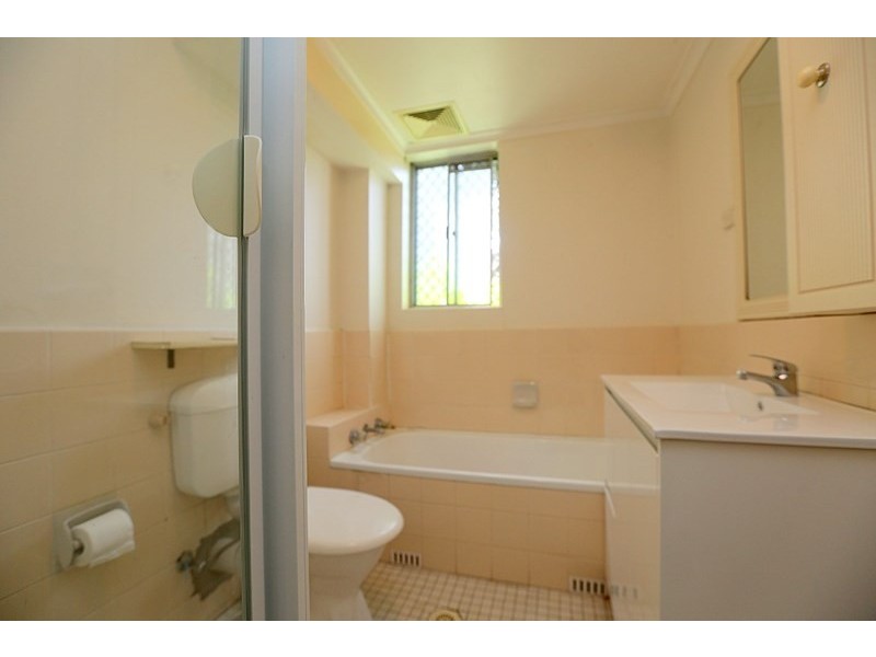 2/147 Wellington Road, Sefton NSW 2162