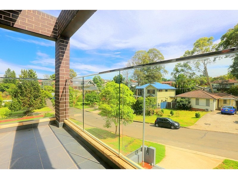 25 Donington Avenue, Georges Hall NSW 2198