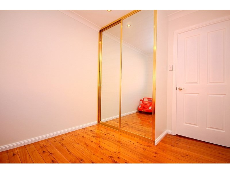 60 Jacaranda Drive, Georges Hall NSW 2198