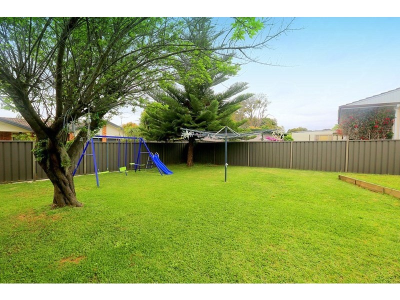 9 Endeavour Road, Georges Hall NSW 2198
