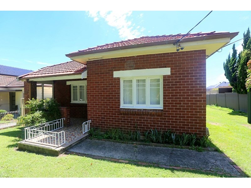 4 Aster Avenue, Punchbowl NSW 2196