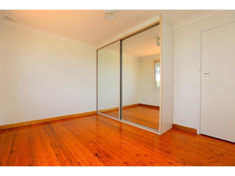 4 Owen Road, Georges Hall NSW 2198