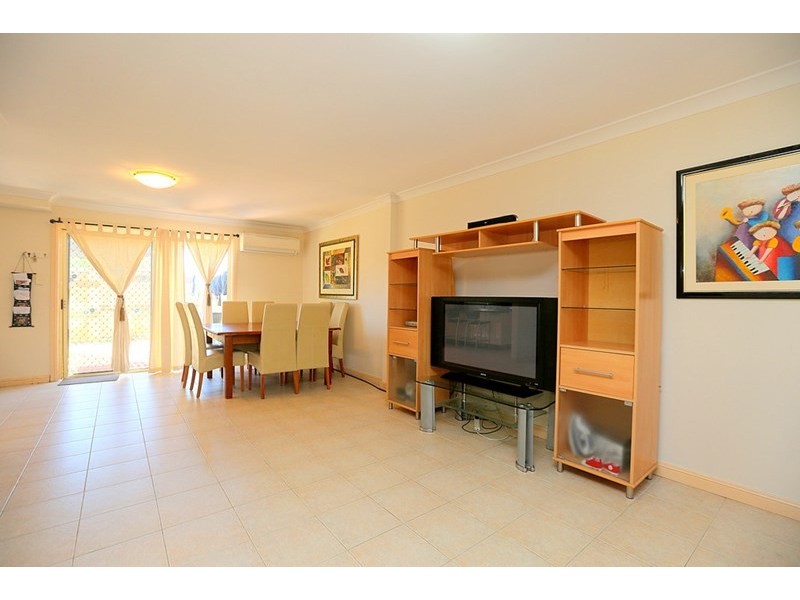 5/40-43 Larien Crescent, Birrong NSW 2143