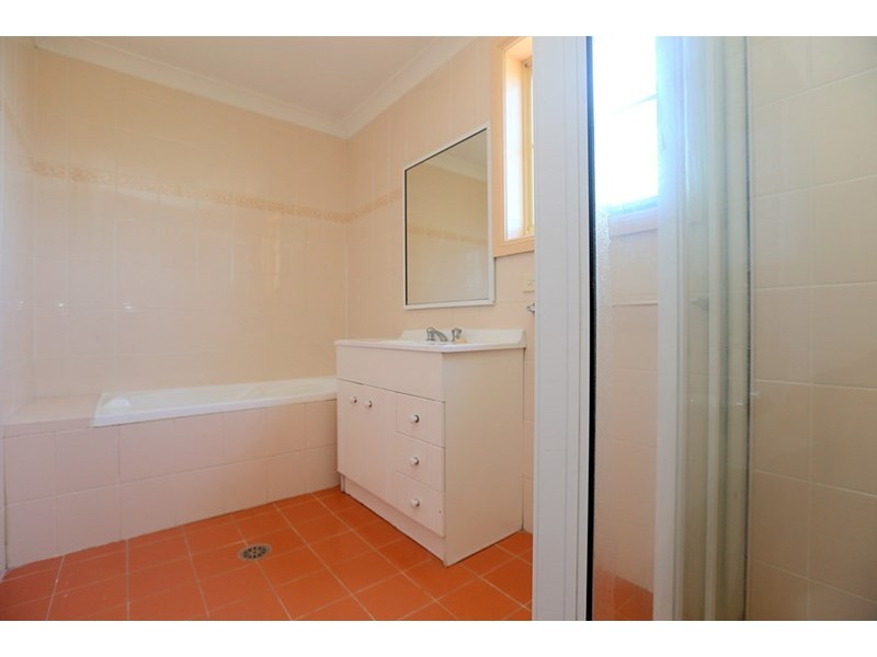 5/40-43 Larien Crescent, Birrong NSW 2143