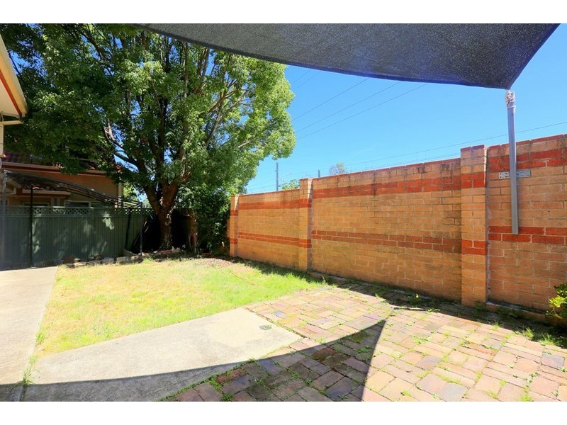 5/40-43 Larien Crescent, Birrong NSW 2143