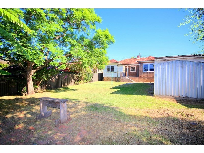 115 Macquarie Street, Greenacre NSW 2190