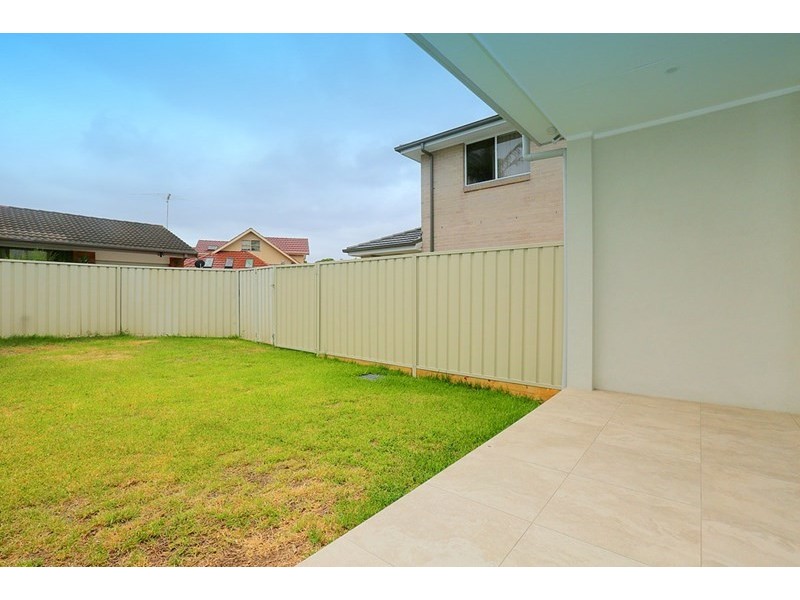 911B Henry Lawson Drive, Picnic Point NSW 2213