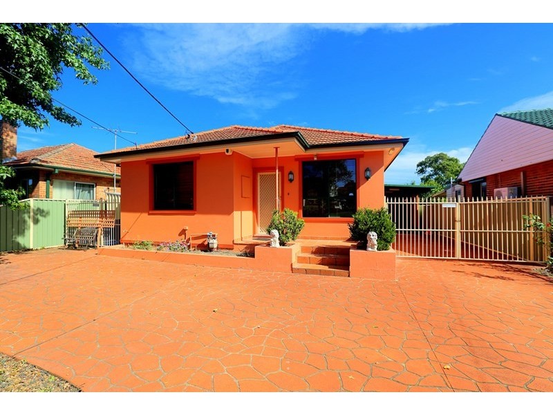 27 Kylie Parade, Punchbowl NSW 2196