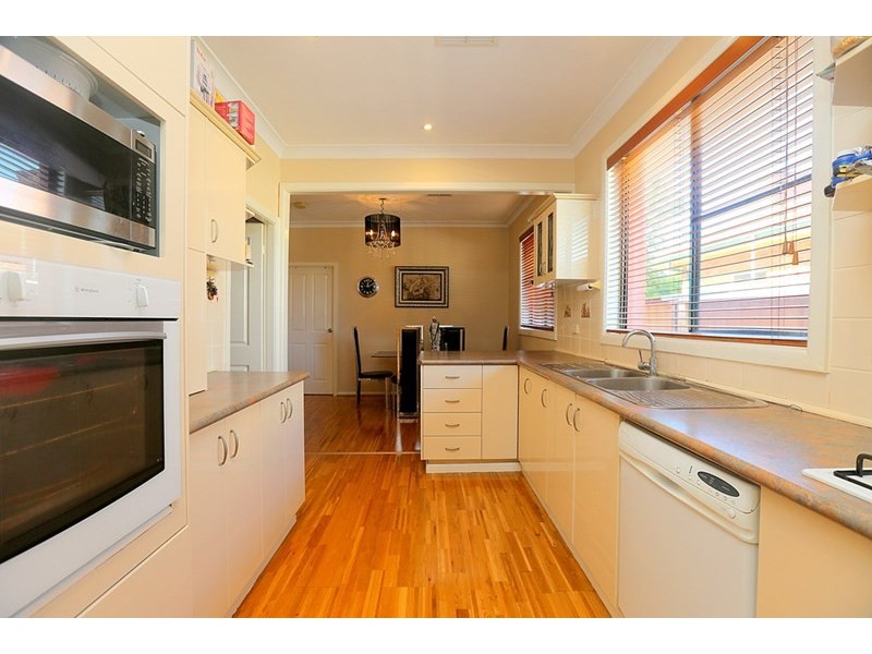 27 Kylie Parade, Punchbowl NSW 2196