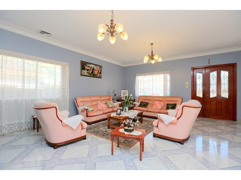 8 Chelmsford Avenue, Belmore NSW 2192