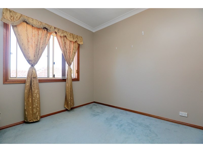 8 Chelmsford Avenue, Belmore NSW 2192