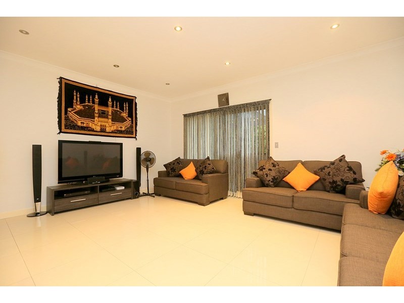 3/74 Napoleon Road, Greenacre NSW 2190