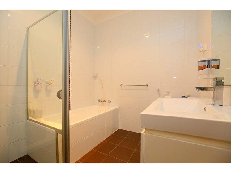 3/74 Napoleon Road, Greenacre NSW 2190