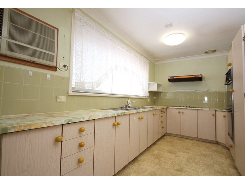 17 Enid Avenue, Roselands NSW 2196