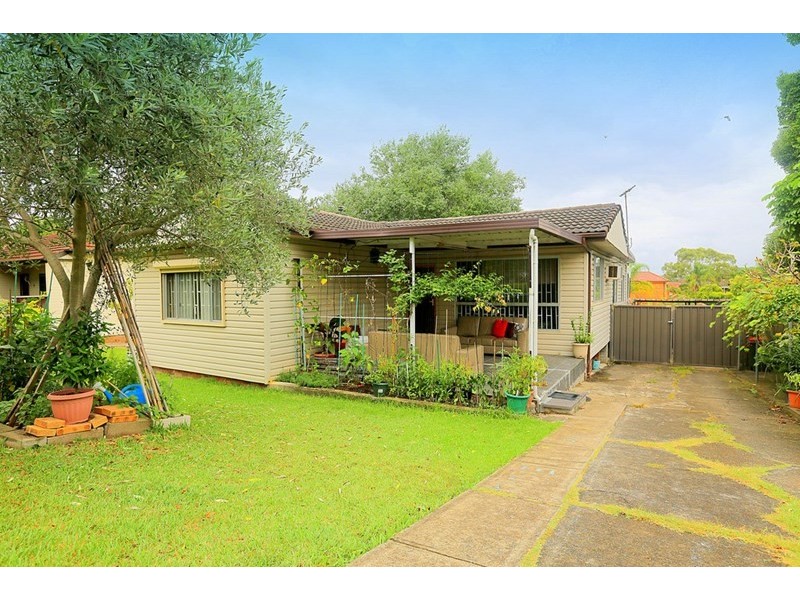 2 Fenwick Street, Yagoona NSW 2199