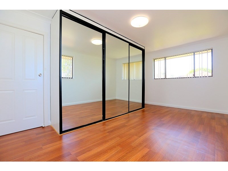 162 Rex Road, Georges Hall NSW 2198